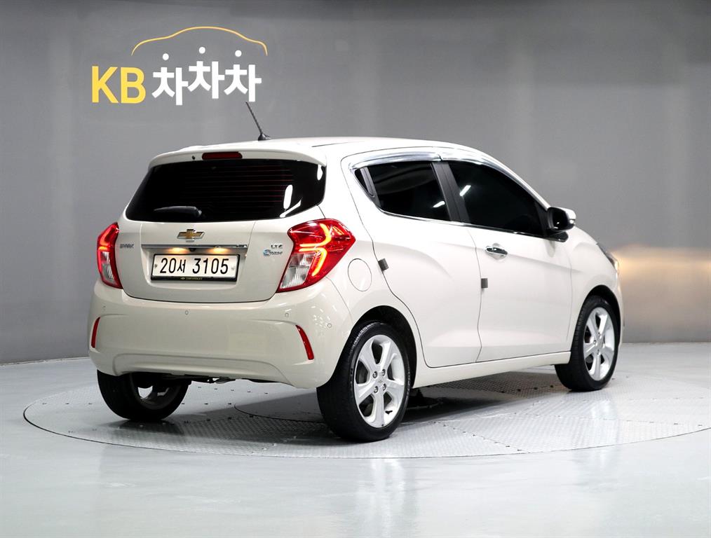 Chevrolet Spark - Vista 3