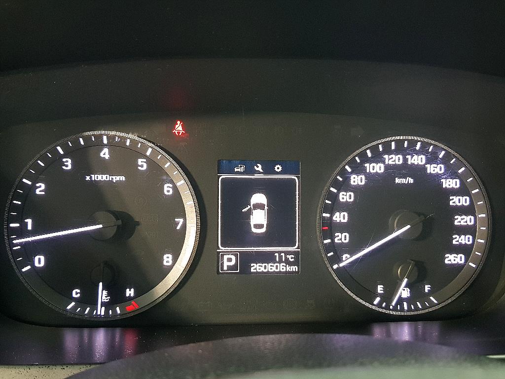 HYUNDAI Sonata - Vista 9