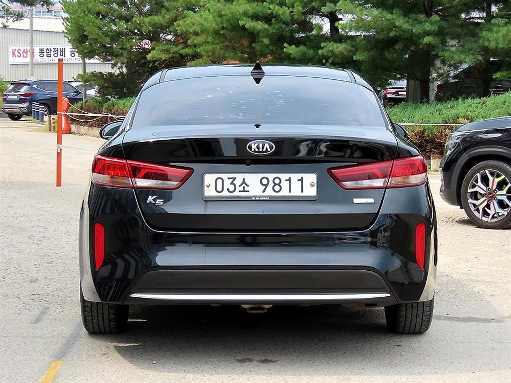 KIA K5 - Vista 6