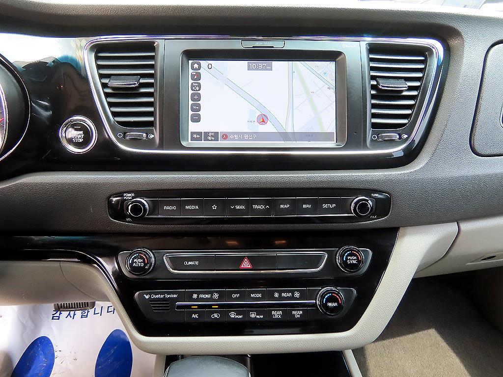 KIA Carnival 2018 Gris - Importación desde Corea - HF Imports Iquique - Foto 14