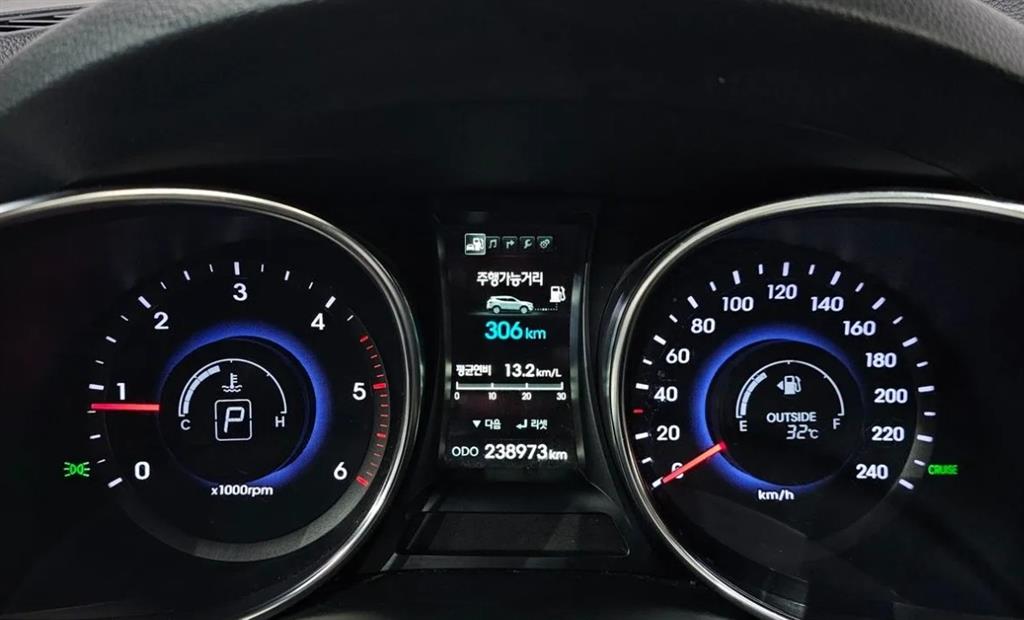 HYUNDAI Santa Fe - Vista 10