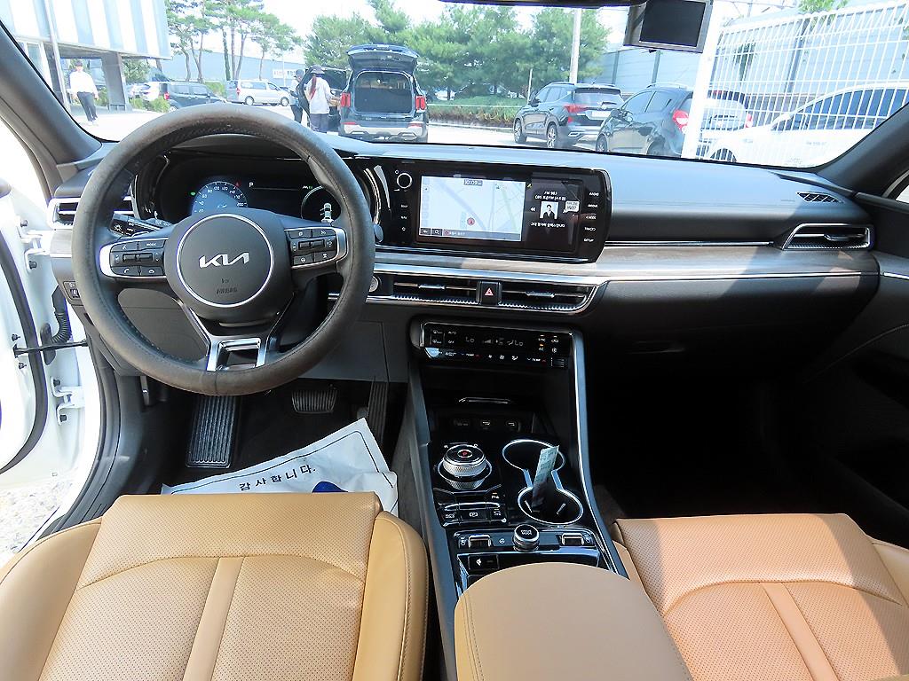 KIA K5 - Vista 9