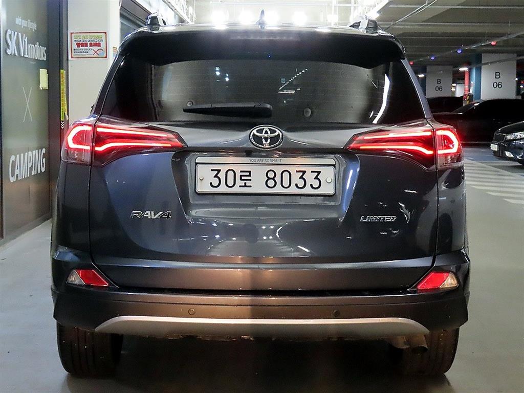 Toyota RAV4 - Vista 7
