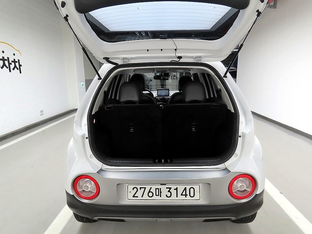 HYUNDAI Casper - Vista 7