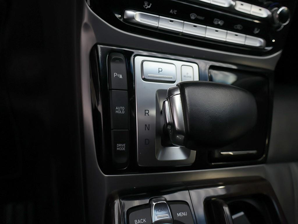 Genesis EQ900 - Vista 12