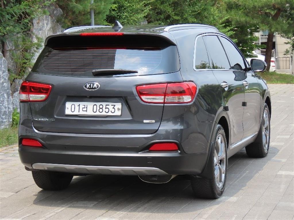 KIA Sorento - Vista 3