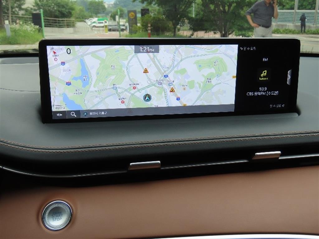 Genesis GV70 - Vista 10