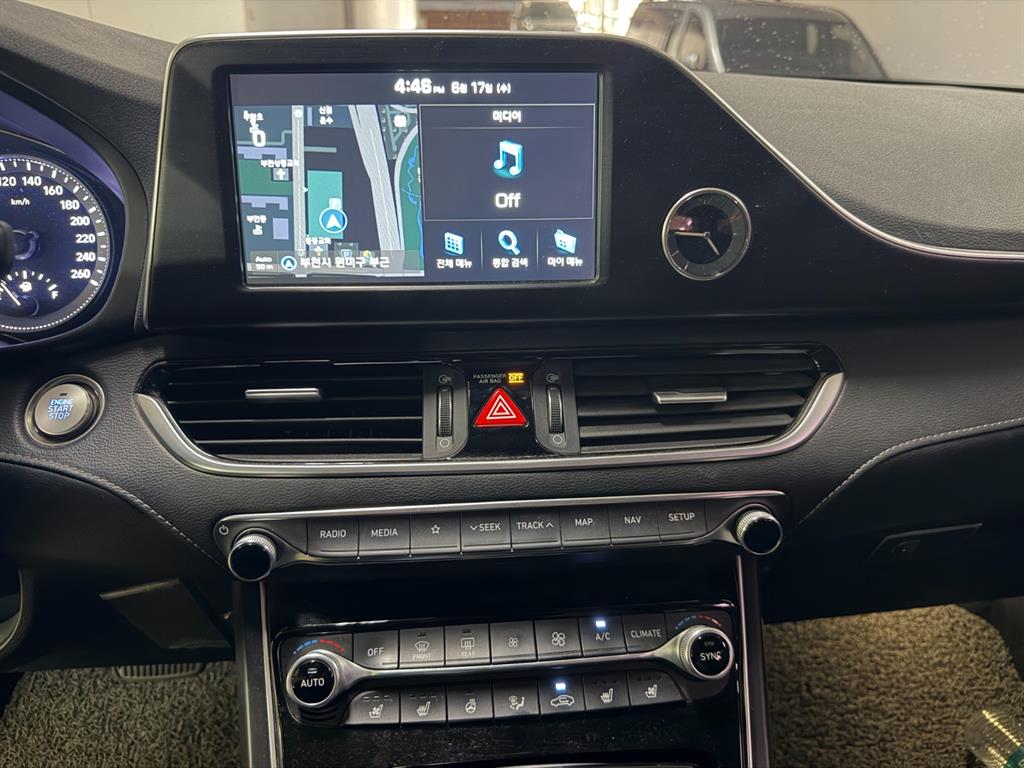 HYUNDAI Grandeur 2017 Negro - Importación desde Corea - HF Imports Iquique - Foto 13