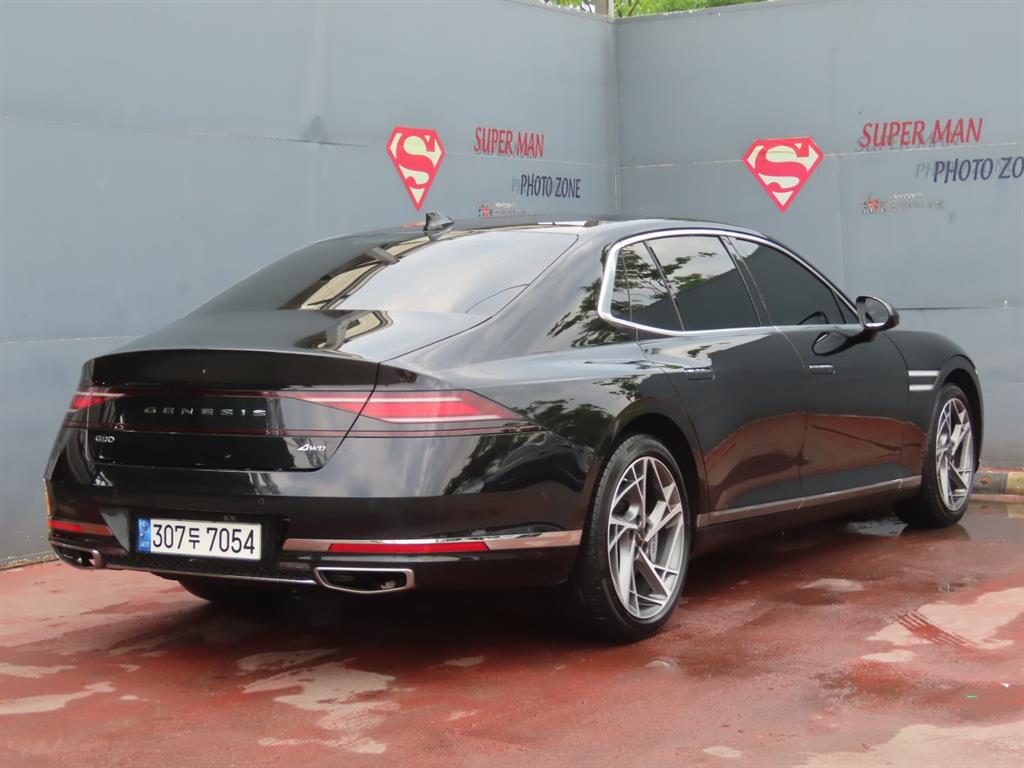 Genesis G90 - Vista 3