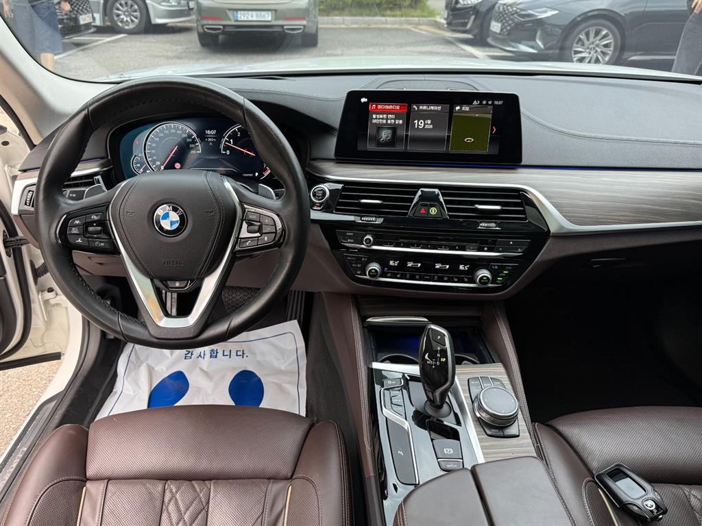 BMW 5 Series 2018 Blanco - Importación desde Corea - HF Imports Iquique - Foto 14