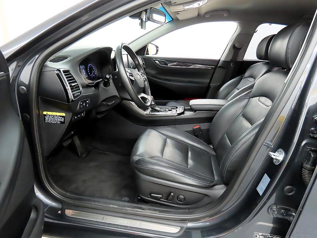 HYUNDAI Grandeur - Vista 7