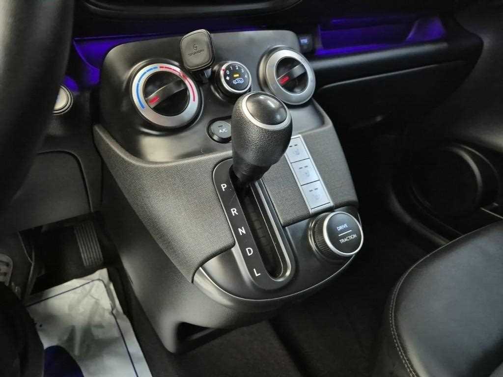 HYUNDAI Casper - Vista 8