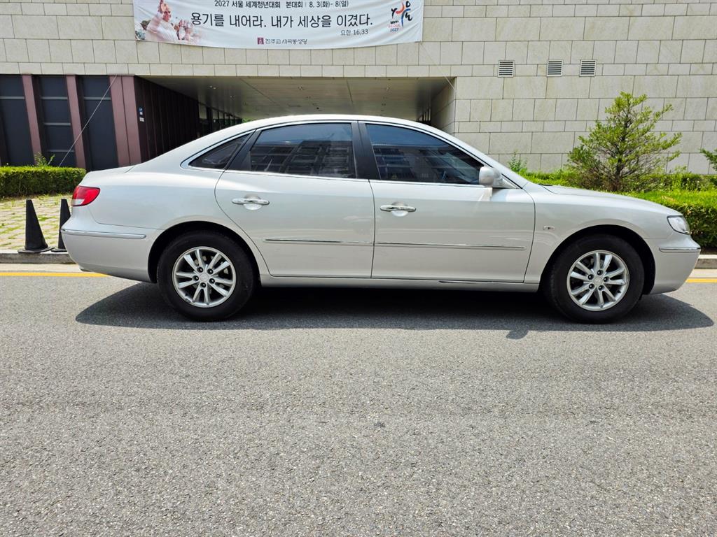HYUNDAI Grandeur - Vista 6