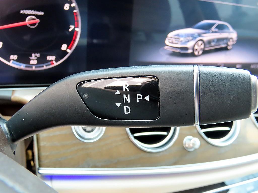 Mercedes Benz E class 2018 Blanco - Importación desde Corea - HF Imports Iquique - Foto 13
