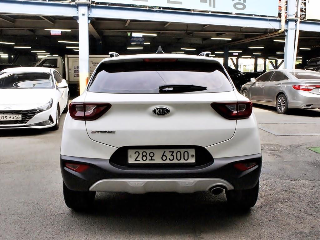KIA Stonic - Vista 3