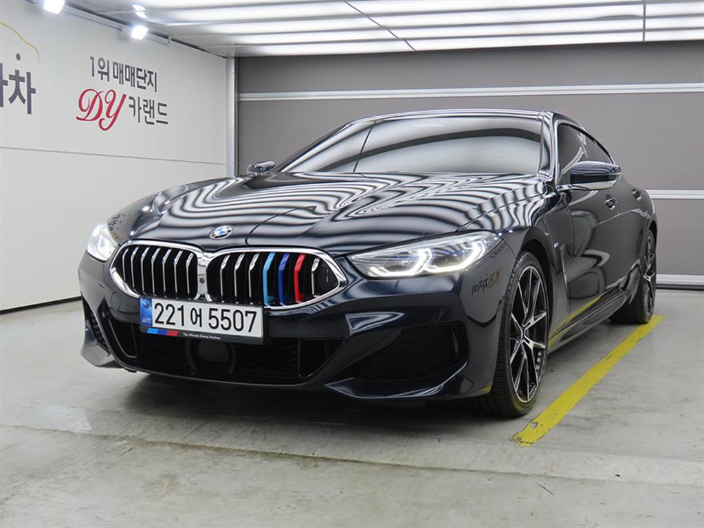 BMW 8 Series 2020 Negro - Importación desde Corea - HF Imports Iquique - Foto 1