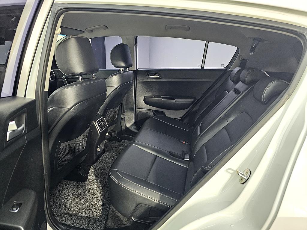 KIA Sportage - Vista 11