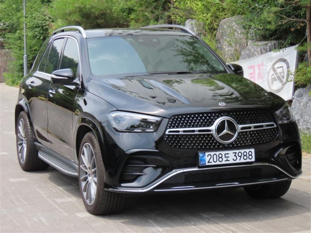 Mercedes Benz GLE Class - Vista 2
