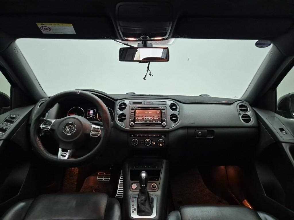 Volkswagen Tiguan - Vista 9