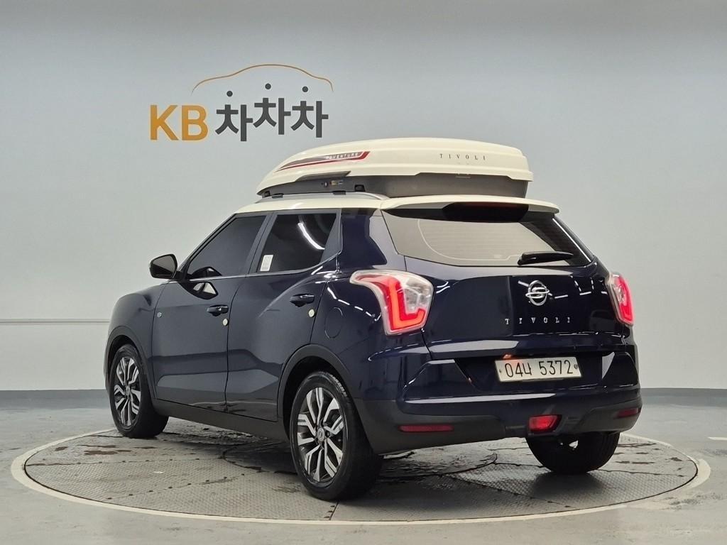 Ssangyong Tivoli - Vista 2