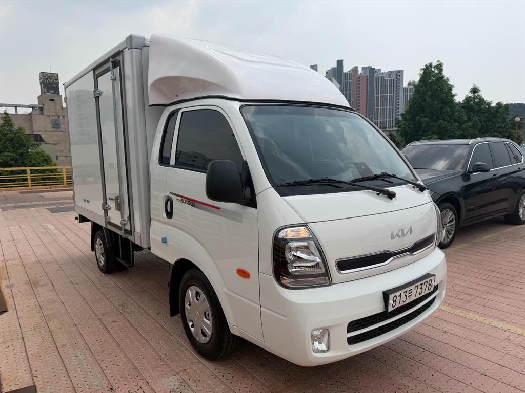 Small Truck Cargo (small) 2026 Blanco - Importación desde Corea - HF Imports Iquique - Foto 1