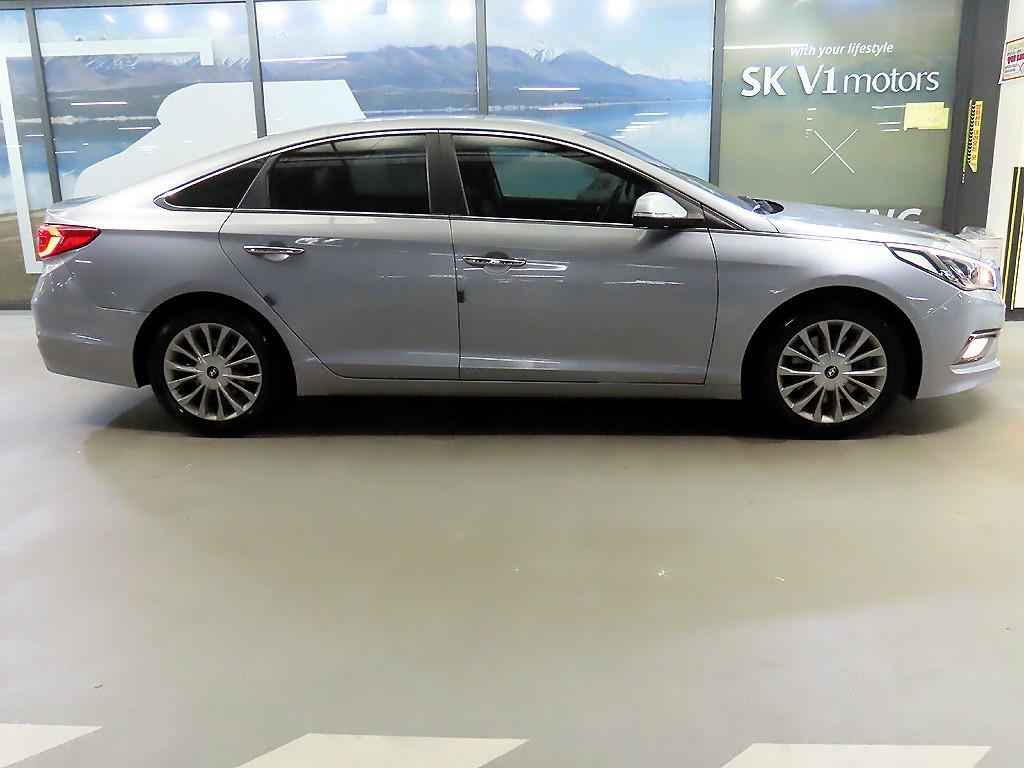 HYUNDAI Sonata - Vista 3