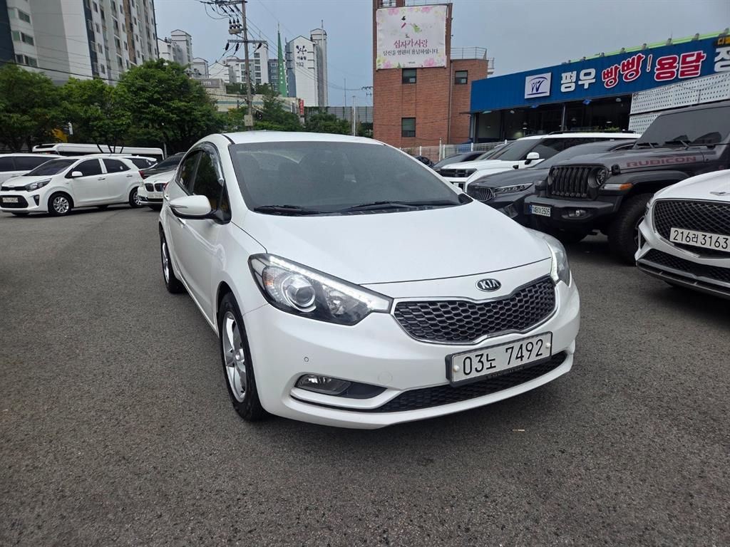 KIA K3 - Vista 3