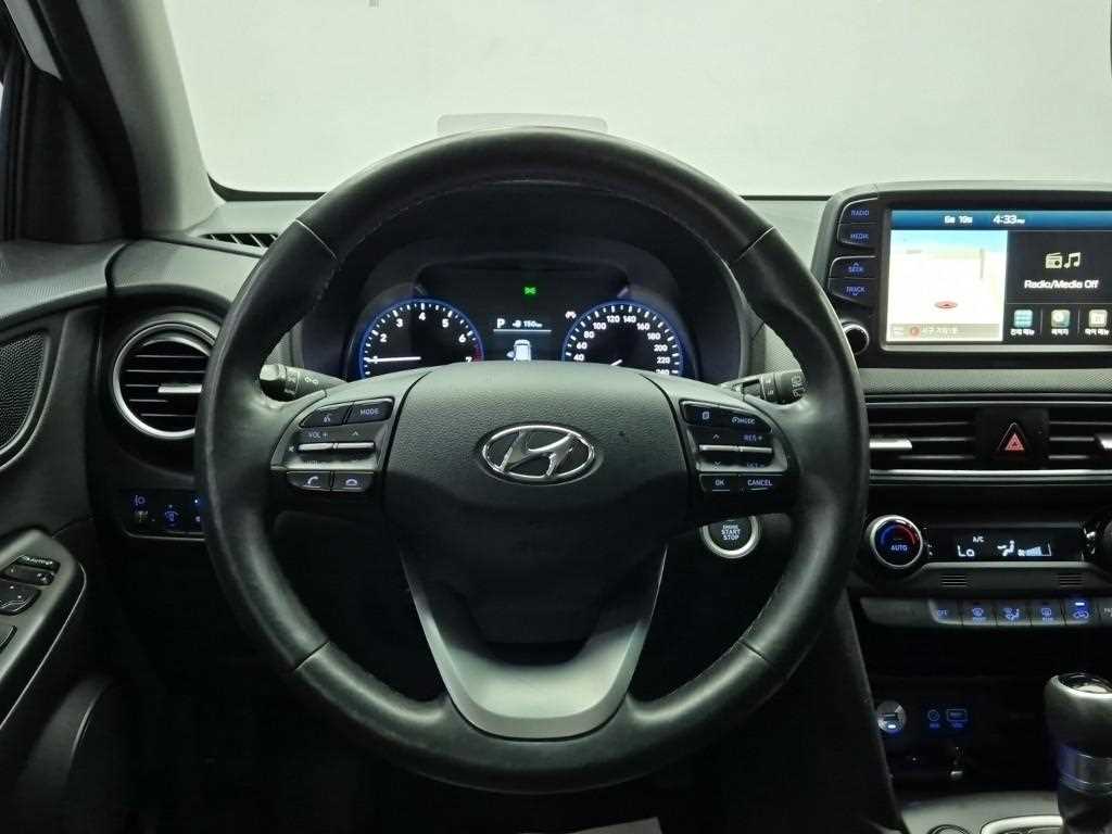 HYUNDAI Kona - Vista 11