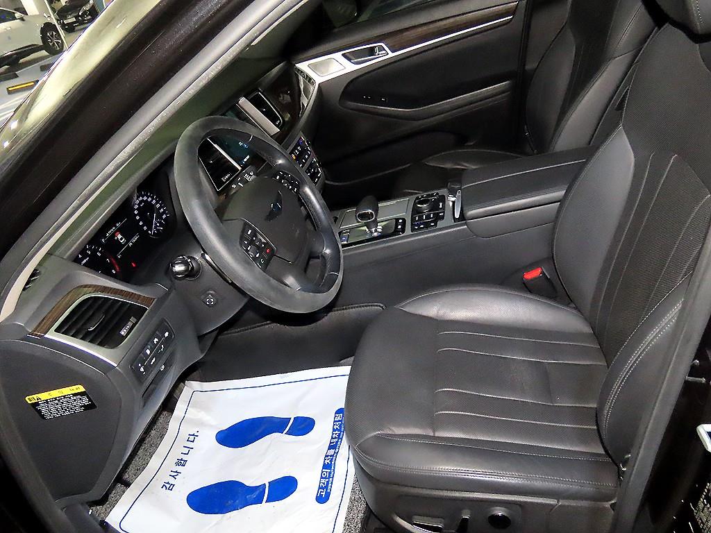 Genesis G80 - Vista 8