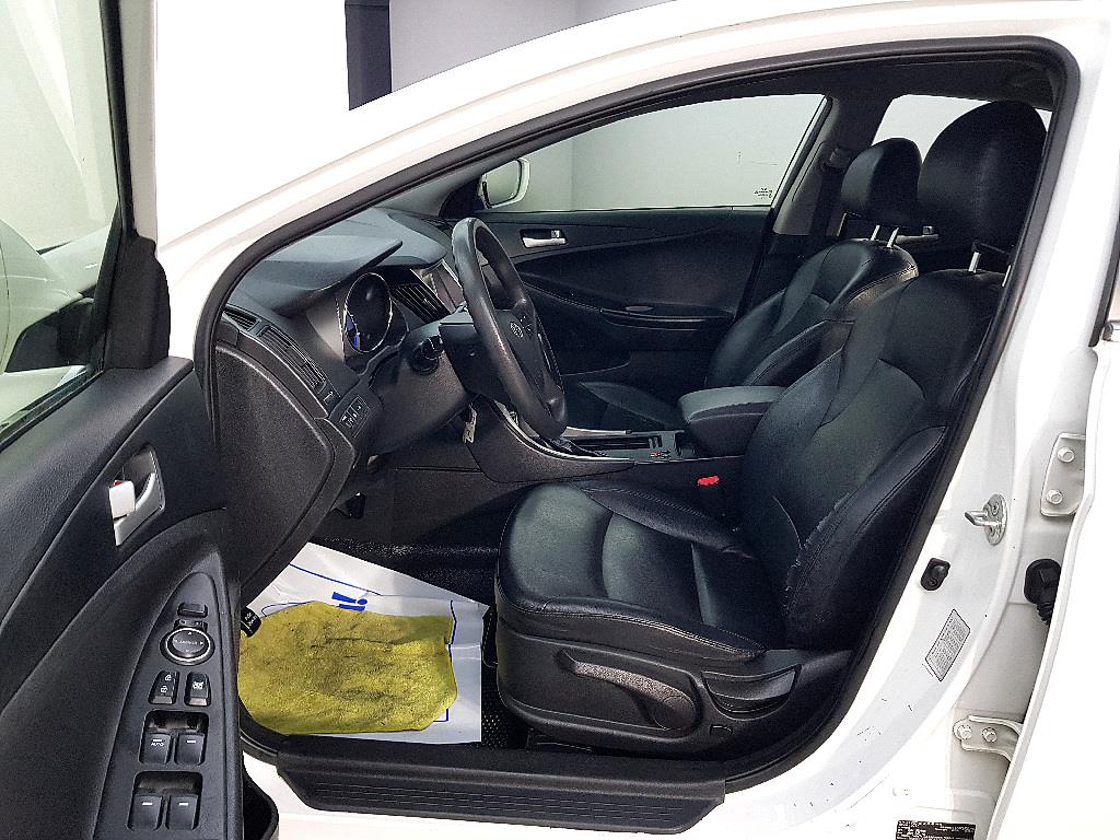 HYUNDAI Sonata - Vista 10