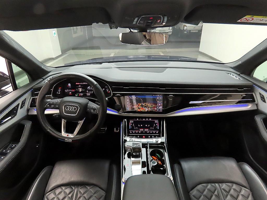 Audi Q7 - Vista 10