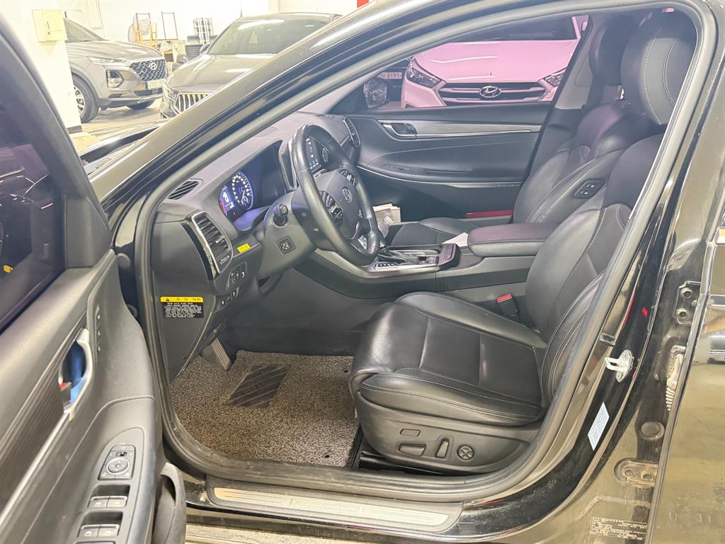 HYUNDAI Grandeur - Vista 8
