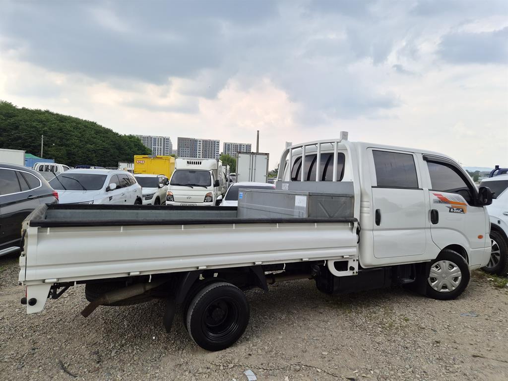 Small Truck Cargo (small) 2018 Blanco - Importación desde Corea - HF Imports Iquique - Foto 1