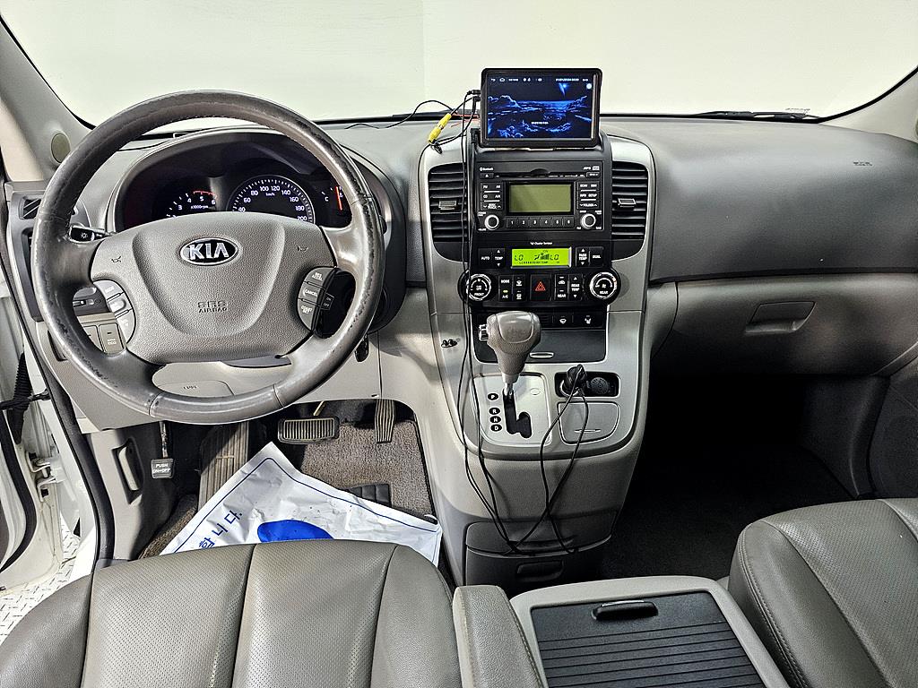KIA Carnival - Vista 7