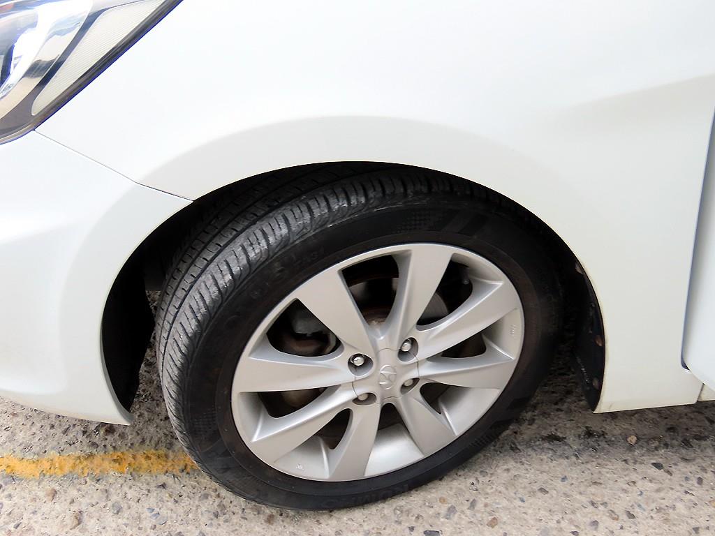 HYUNDAI Accent 2011 Blanco - Importación desde Corea - HF Imports Iquique - Foto 20
