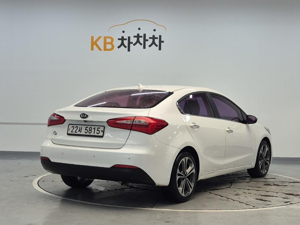 KIA K3 - Vista 3