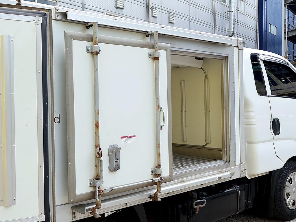 Small Truck Freezer Box(Low Deck) 2021 Blanco - Importación desde Corea - HF Imports Iquique - Foto 18