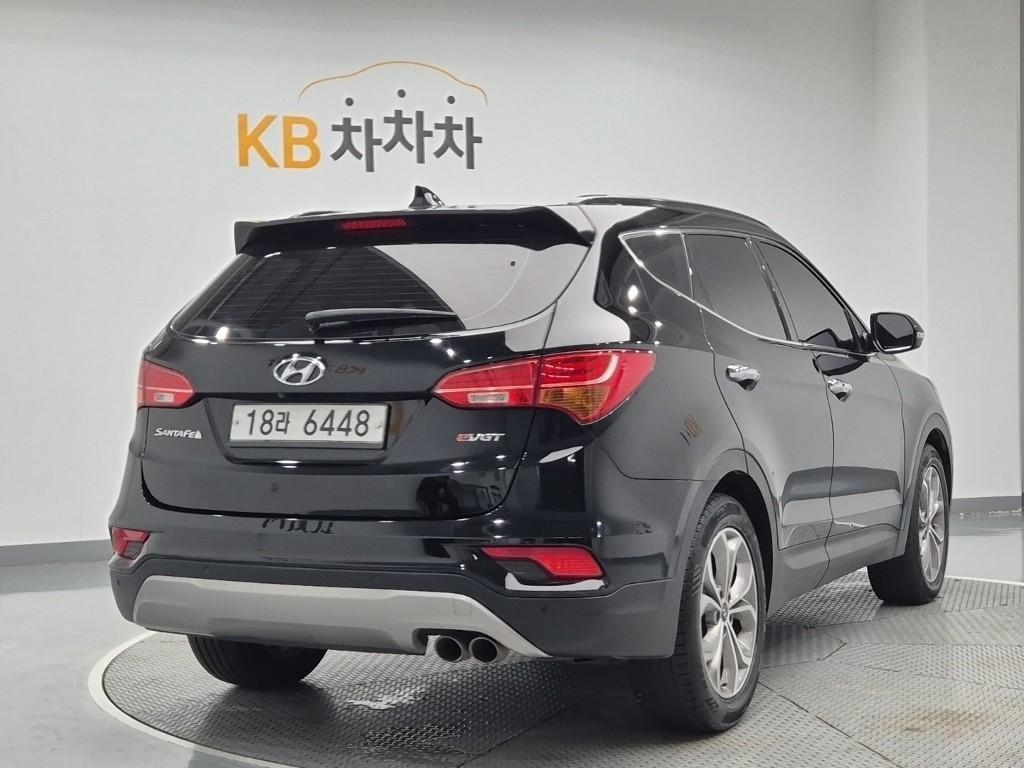 HYUNDAI Santa Fe - Vista 3