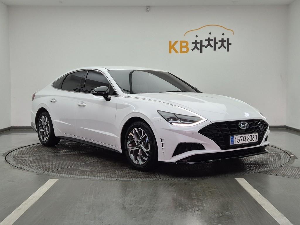 HYUNDAI Sonata - Vista 2