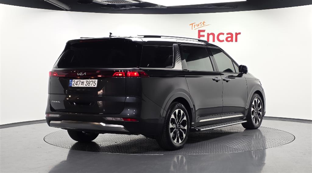 KIA Carnival - Vista 2