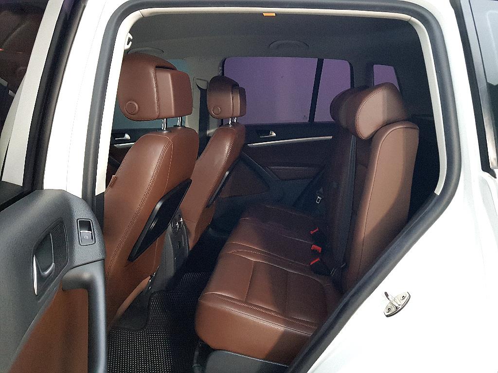 Volkswagen Tiguan - Vista 11