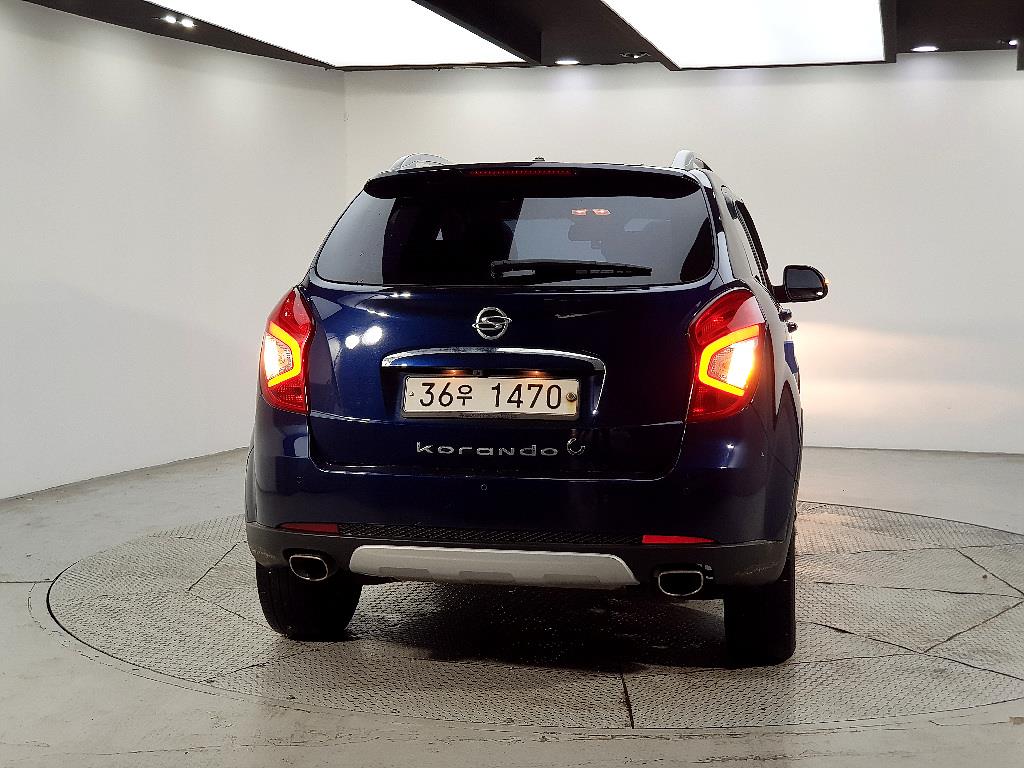 Ssangyong Korando - Vista 3