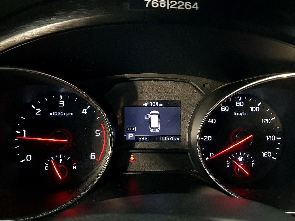 KIA Carnival - Vista 9
