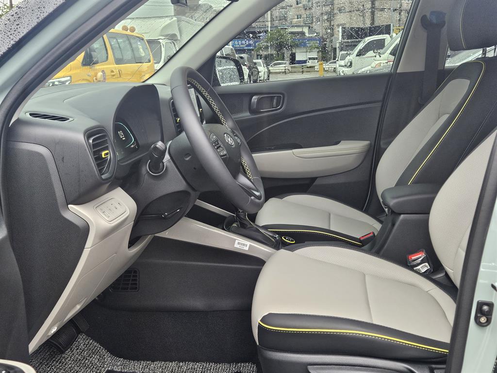 HYUNDAI Venue - Vista 8
