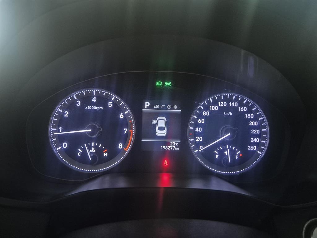 HYUNDAI Grandeur 2018 Negro - Importación desde Corea - HF Imports Iquique - Foto 14