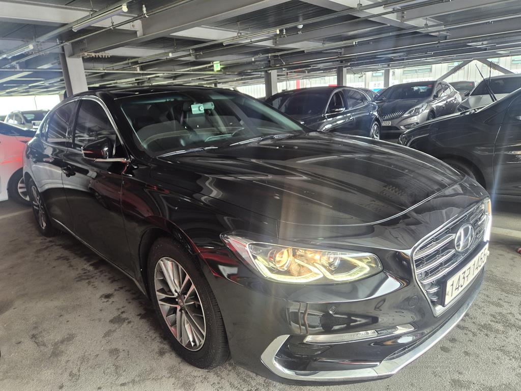 HYUNDAI Grandeur - Vista 2