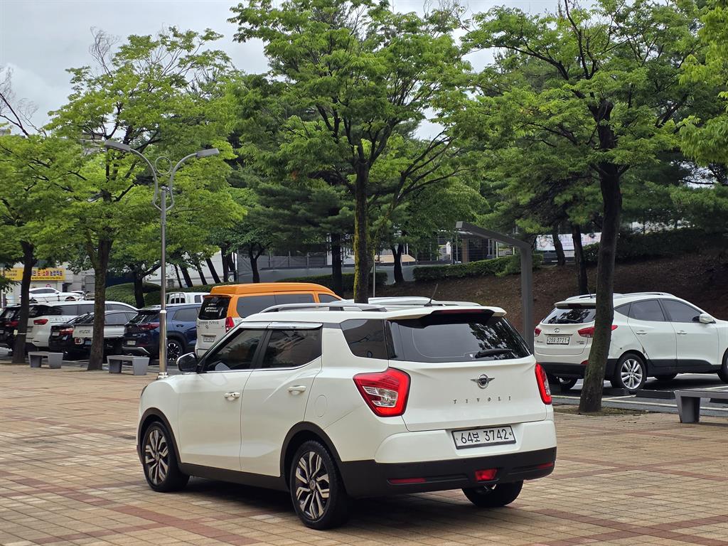 Ssangyong Tivoli - Vista 6