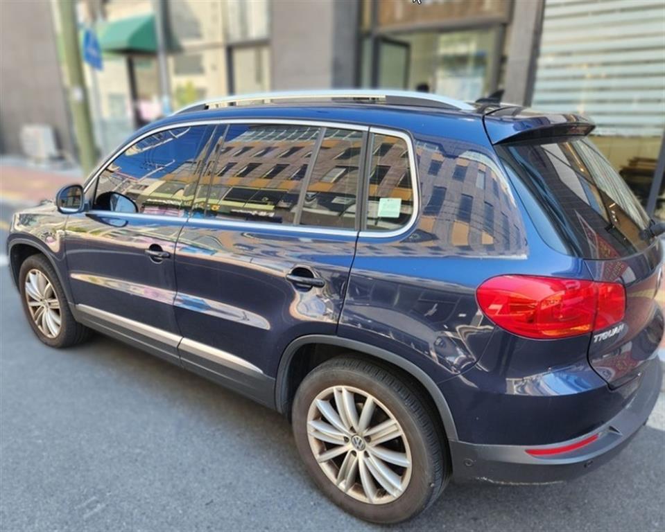 Volkswagen Tiguan - Vista 7