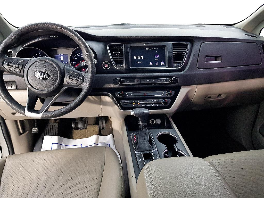 KIA Carnival - Vista 7