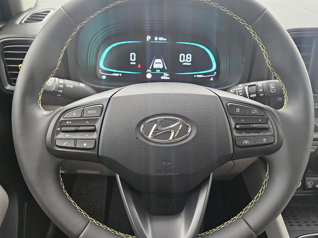 HYUNDAI Venue - Vista 7